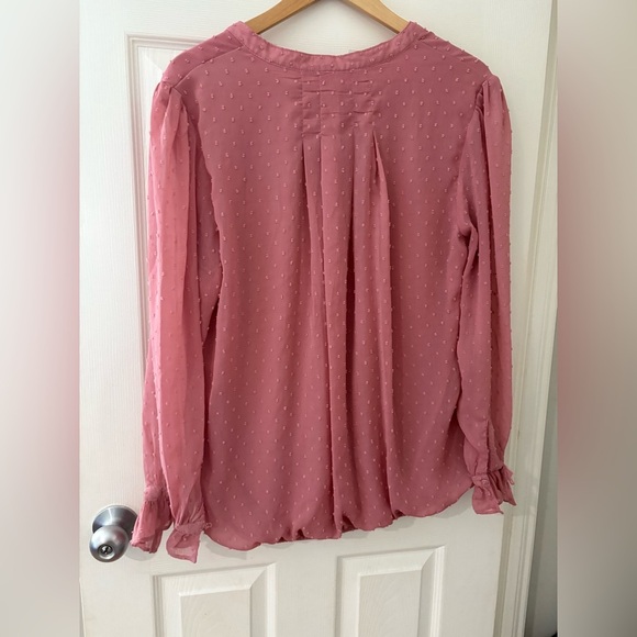 Blousology jacquard dot button down front blouse pink size 1X - Picture 10 of 16